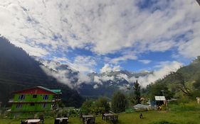 Shiva Mountain Guest House & Cafe